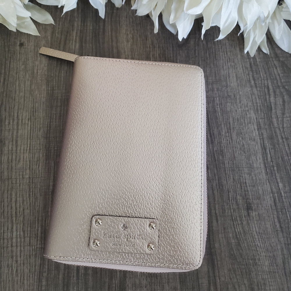 Kate spade wellesley planner agenda organizer binder personal size rose gold